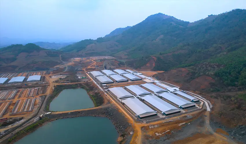 Vietnam XT Pig Farm Breeding Project